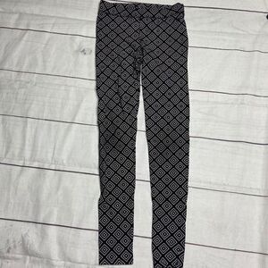 Pink Victoria’s Secret black leggings Xs